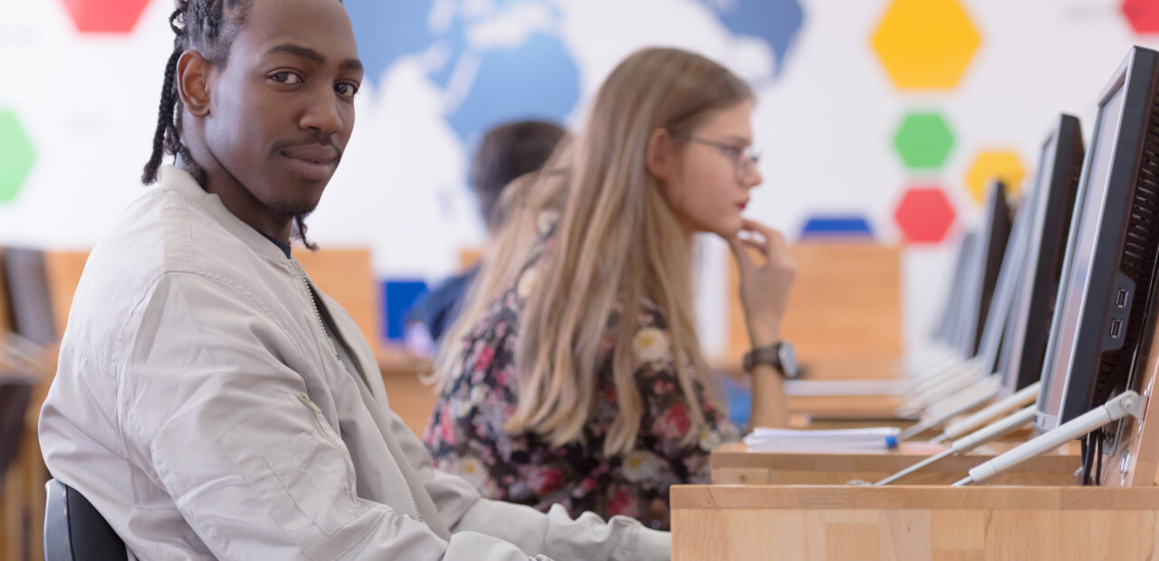 📢 Image qui illustre un article sur le : DUT, plus, diplômes, Les DUT, diplômes supérieurs